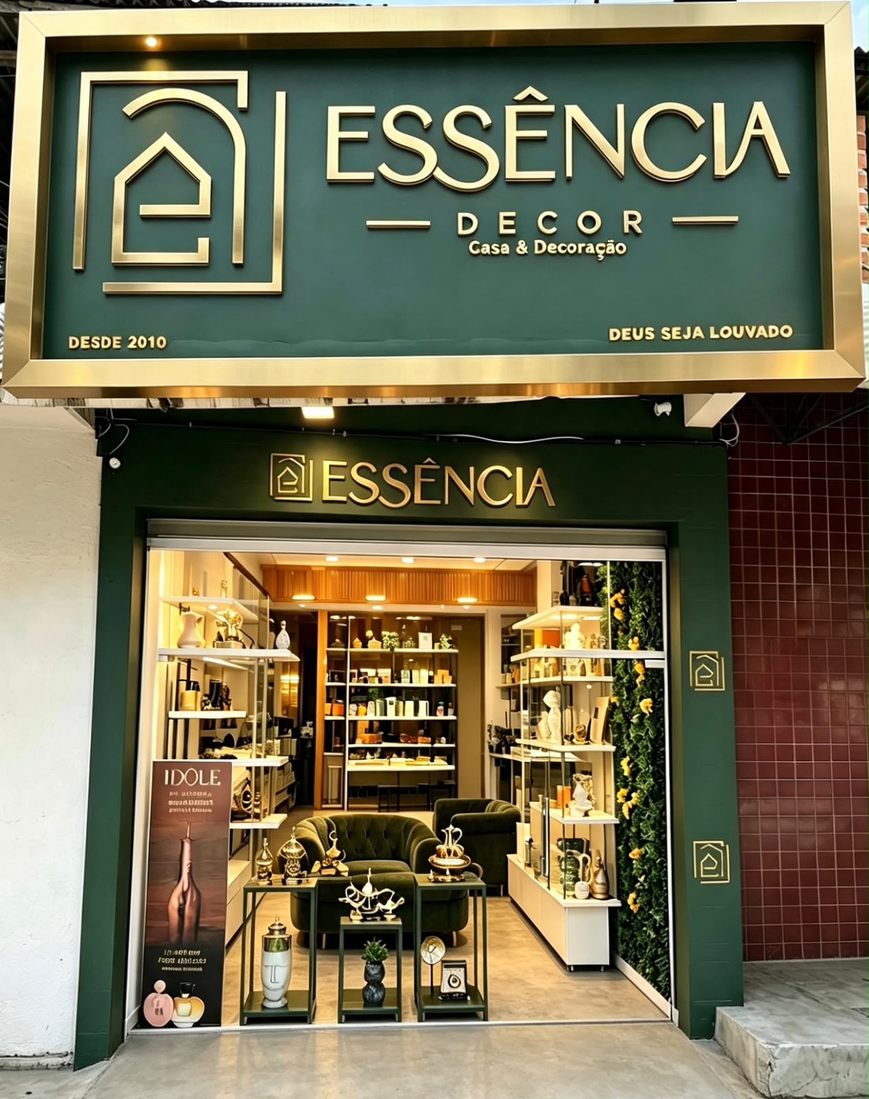 Interior da loja Essência Decor